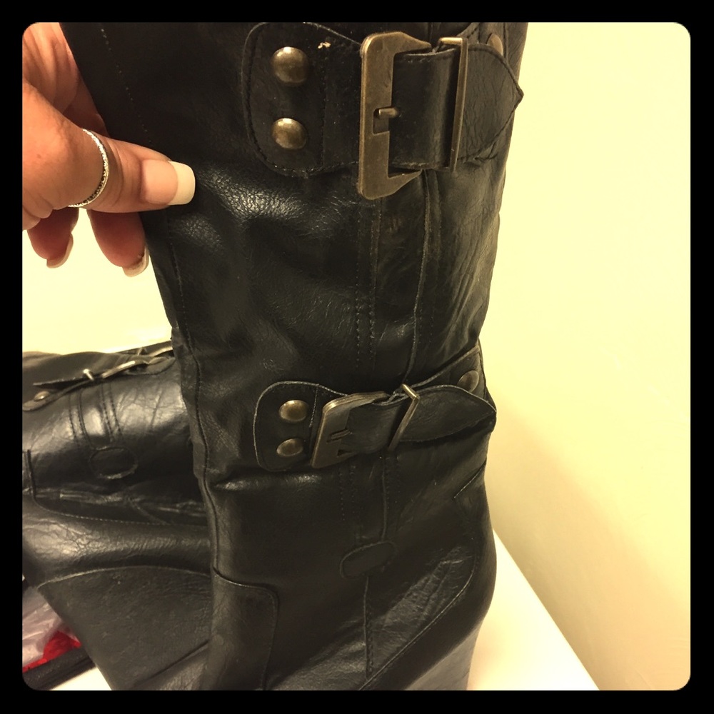 Glo tall boots size 7